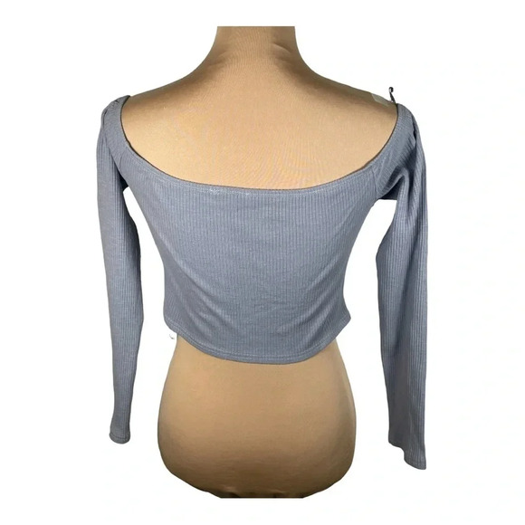SUPERDOWN Button Up Crop Top in a Bluish/Gray Color size Large - Picture 2 of 7